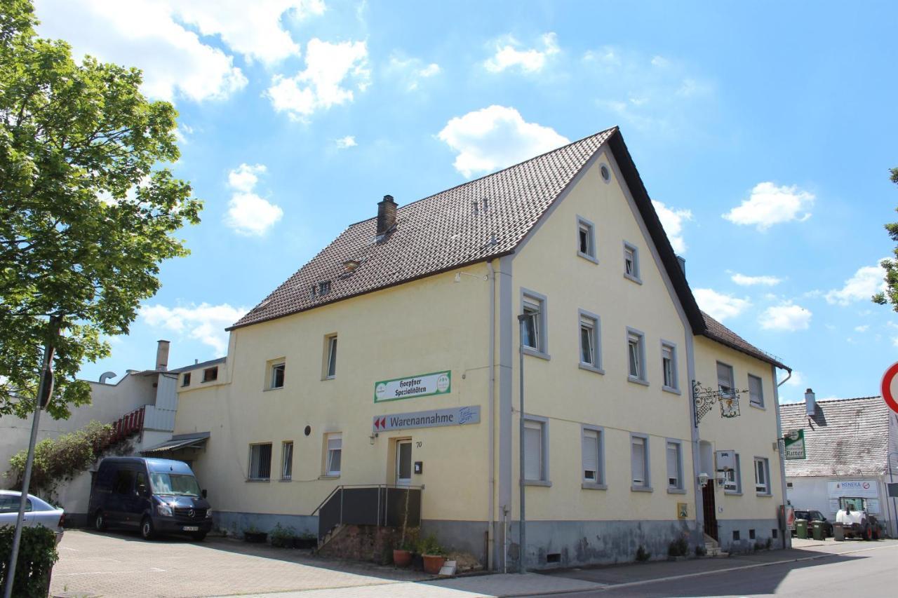 Karlsdorf-Neuthard Gasthaus Zum Ritter מראה חיצוני תמונה
